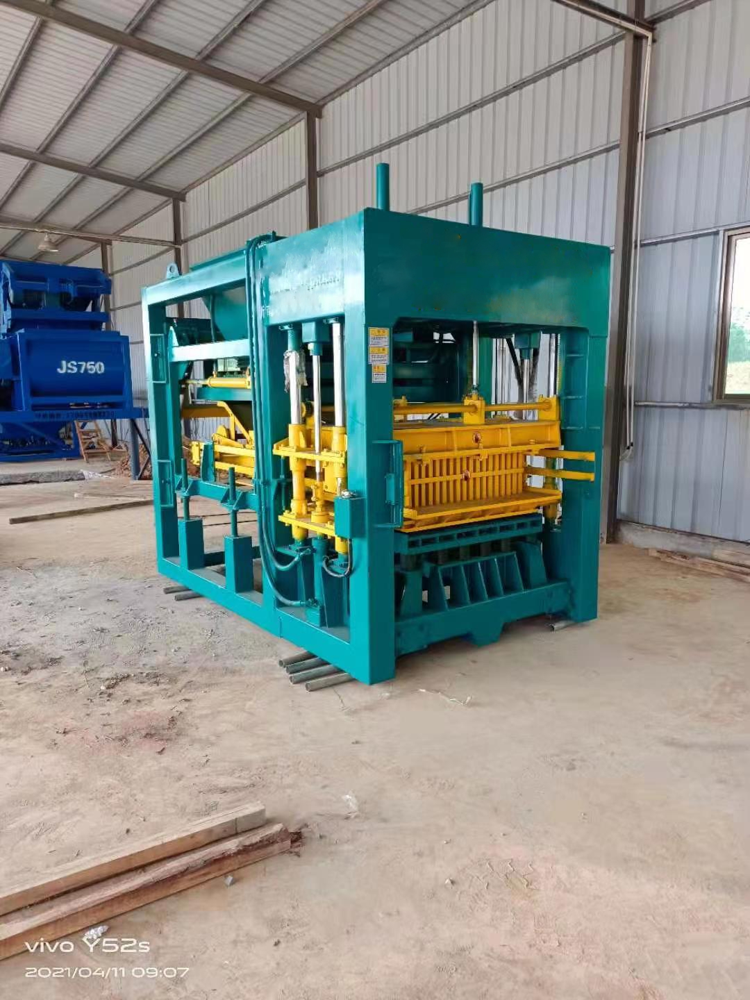 simple block making machine.jpg