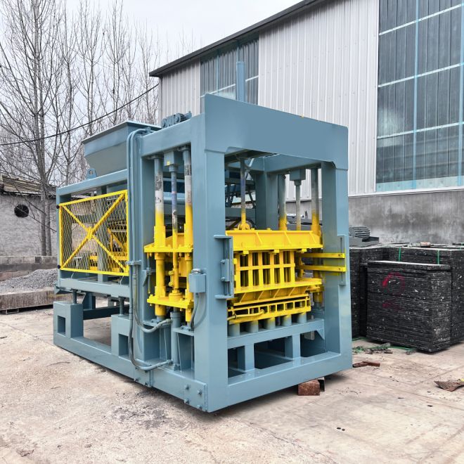 Aichen Advanced QT6-15 Paver Manufacturing Machine