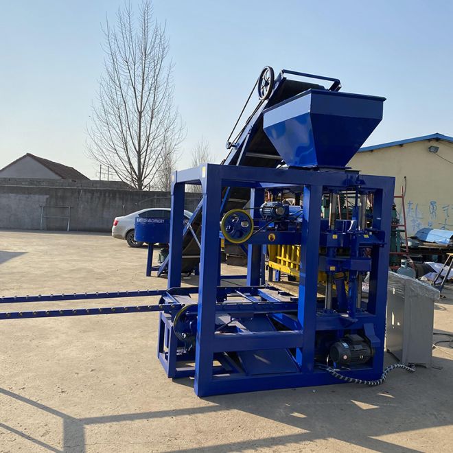 QT4-26 and QT4-25 Semi-automatic brick laying machines: the power source of innovative building production