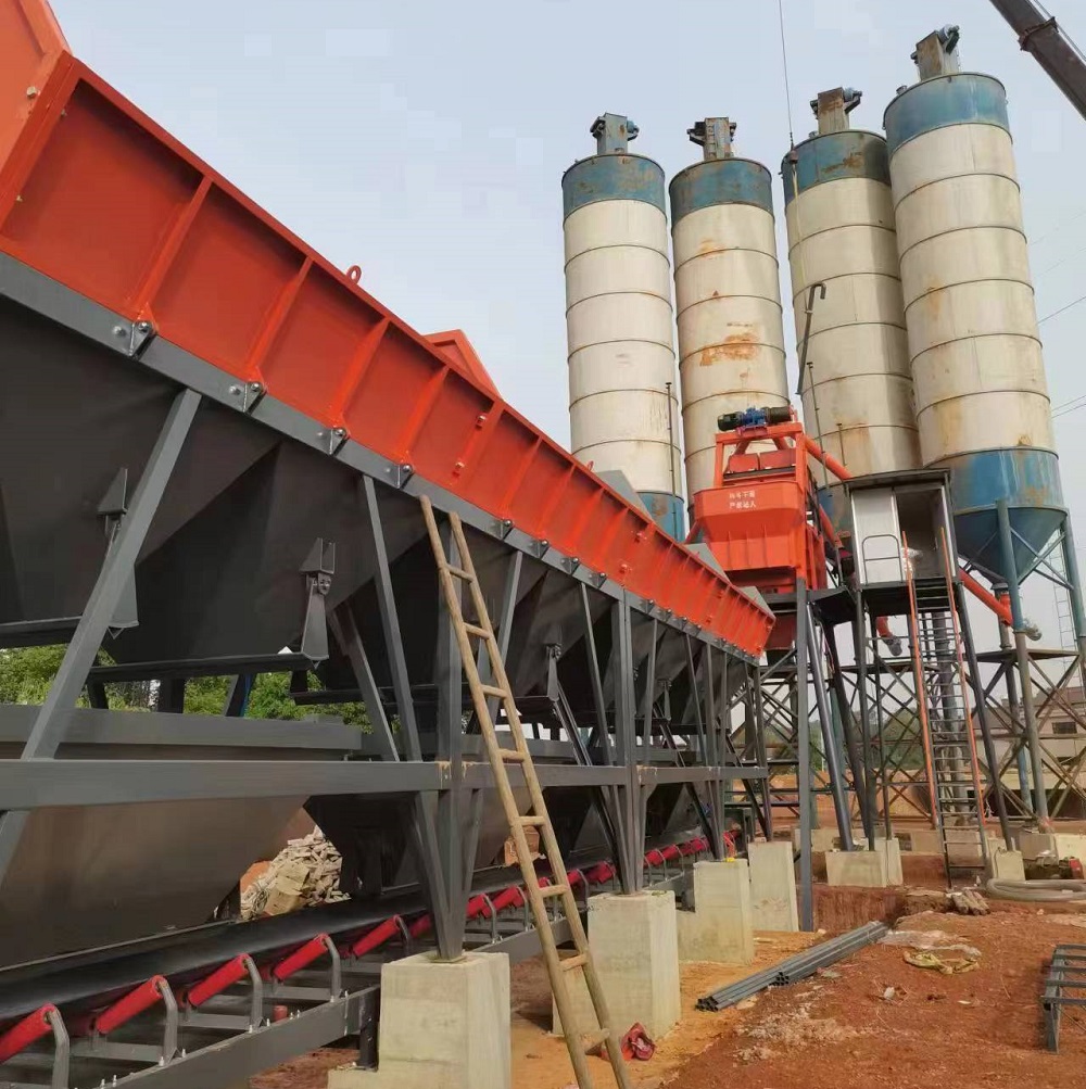 HZS50 50m3/h Twin Shaft Mixer Batching Plant with Block Vibrating Machine