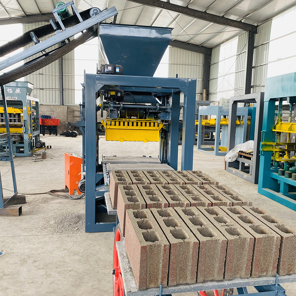 https://www.blockmachines.net/ar/news/aichen-qt4-26c-block-making-machine-transforming-construction-efficiency/